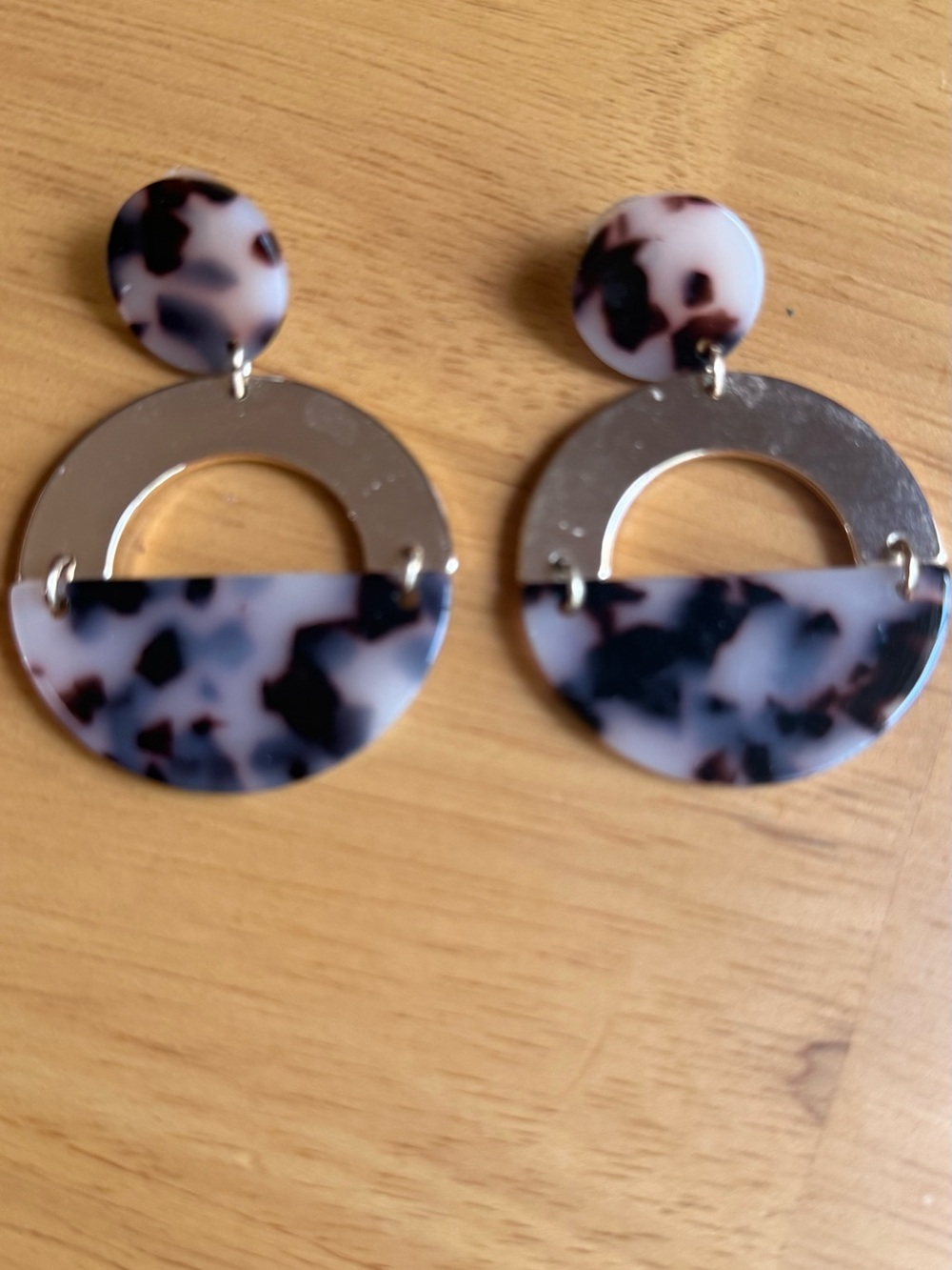 Tortoiseshell Drop Hoop Earrings - Gold Accent